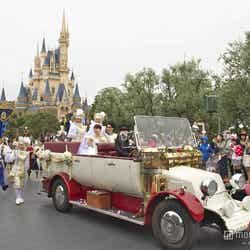 行進の様子(C)Disney