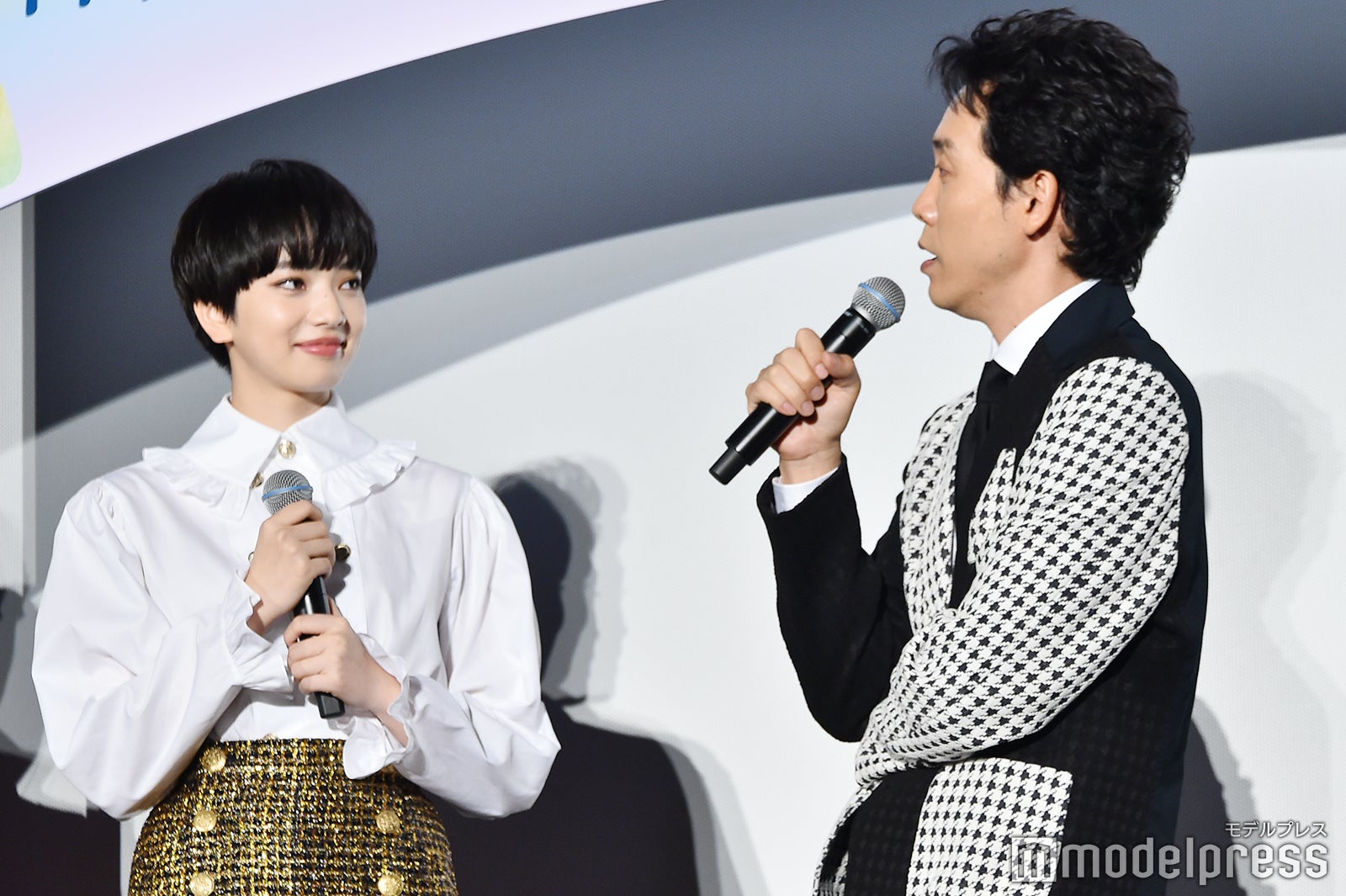 小松菜奈、大泉洋 （C）モデルプレス