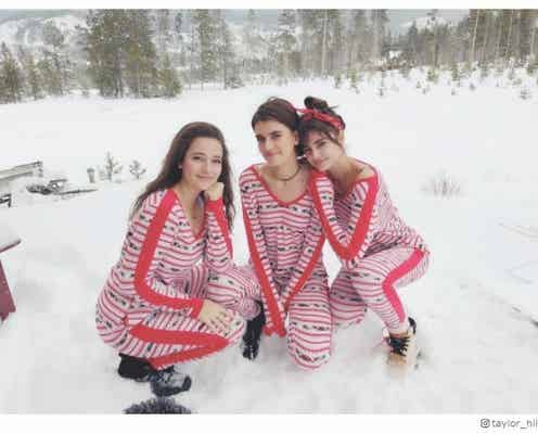 テイラー・ヒル、“美人姉妹”とのXmas「全員素敵すぎる」「最強家族」世界中から注目集める