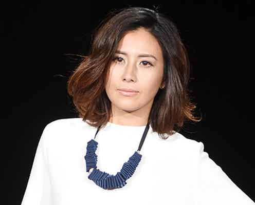 長谷川理恵、クールな表情で魅了 輝きオーラ放つ
