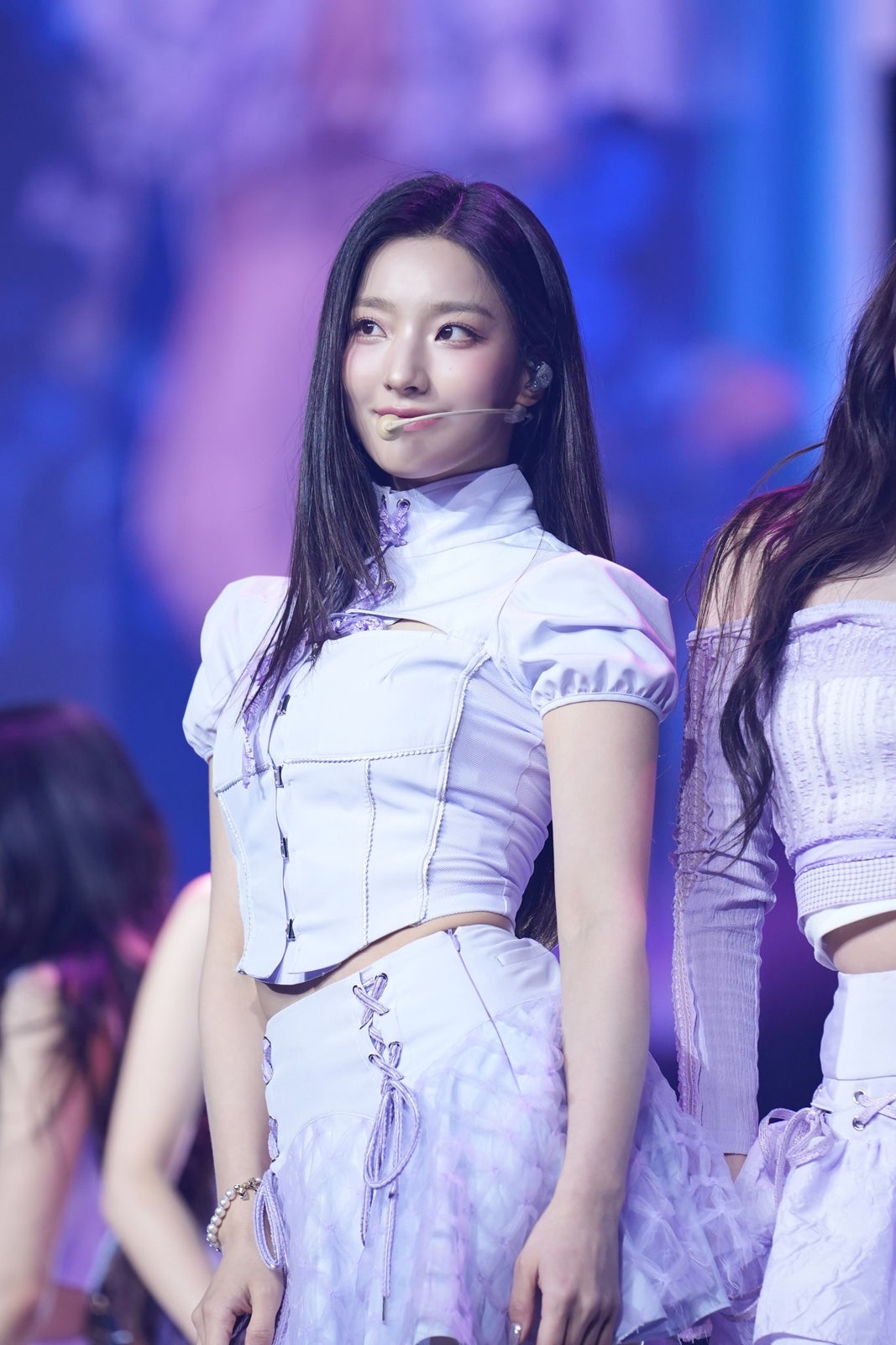 LEE SAE ROM（イ・セロム）／fromis_9「Weverse Con」（C）2024 Weverse Con Festival