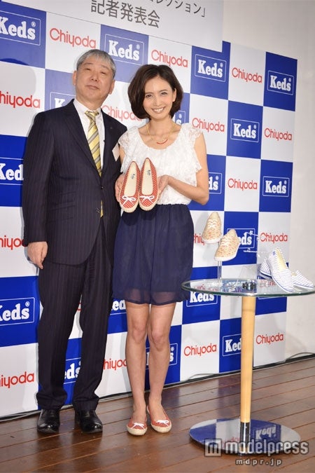 チヨダ取締役マーケティング本部本部長・白土孝、加藤夏希