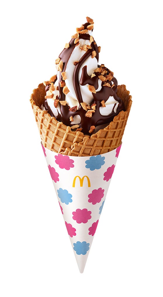 ワッフルコーン いちごミルキーのままの味（C）2021 FUJIYA CO．，LTD．