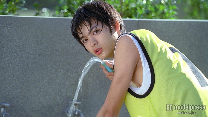 シーブリーズ新ＴＶＣＭ「全力フォトグラファー」篇