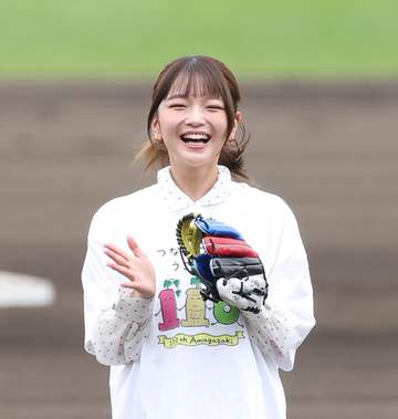 阪神2軍 ドラ1立石の「推し」タレントが始球式に“スライド登板”「今日の投球で幻滅されたかも」マスコットからはまさかの酷評