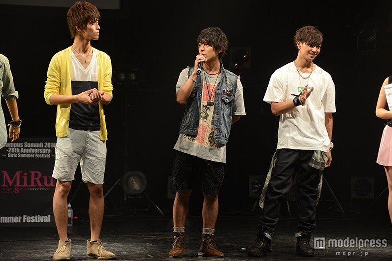 （左より）北村エレン、引地敬澄、たけぞー