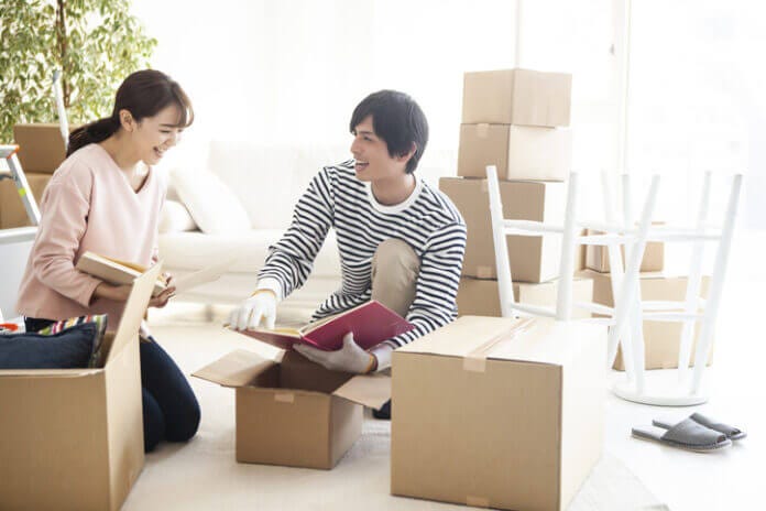 転勤先についていく