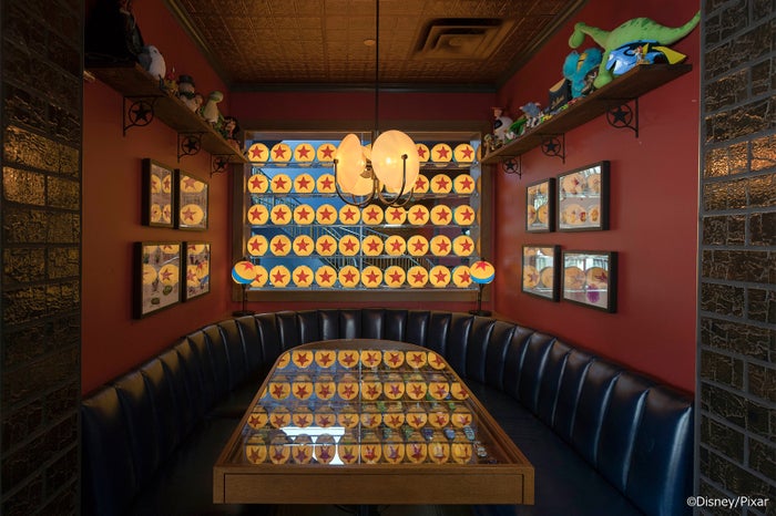 ランプライト・ラウンジ（C）Disney/Pixar