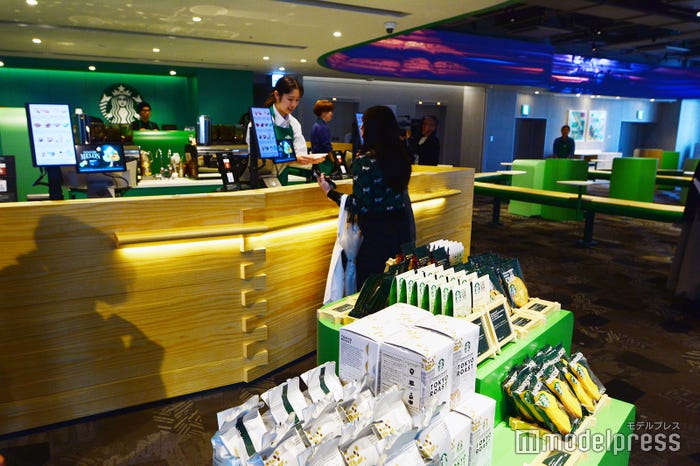 スターバックス コーヒー SHIBUYA TSUTAYA(C)モデルプレス