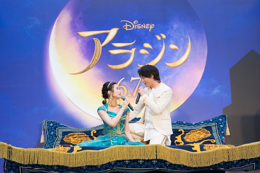 木下晴香＆中村倫也（C）2019 Disney Enterprises, Inc. All Rights Reserved.