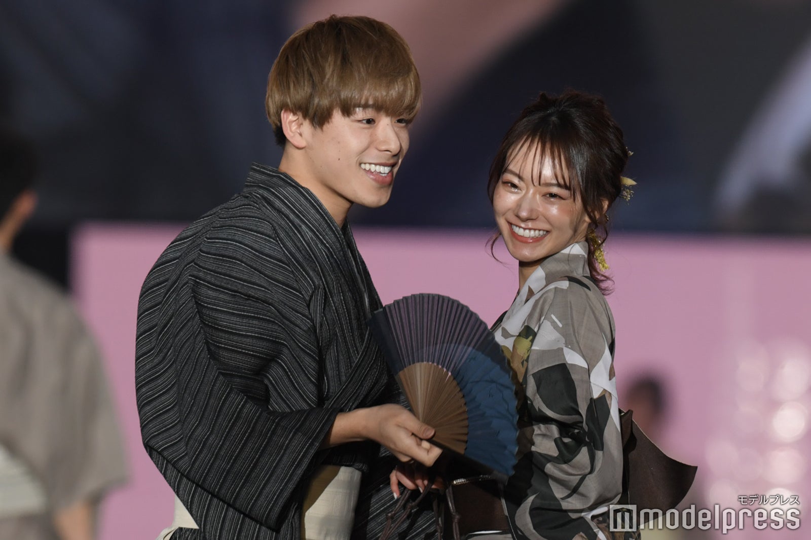 なこなこカップル（C）モデルプレス