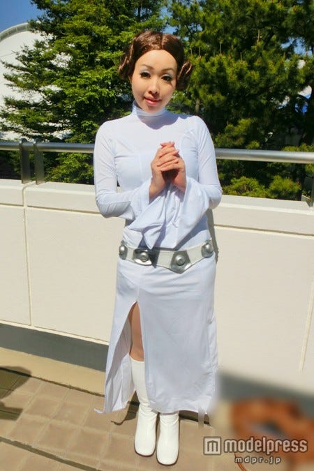 選考で選ばれたプリンセスレイアの仮装ゲスト