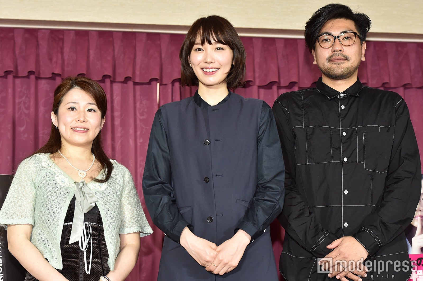 秋吉理香子氏、飯豊まりえ、耶雲哉治監督 （C）モデルプレス