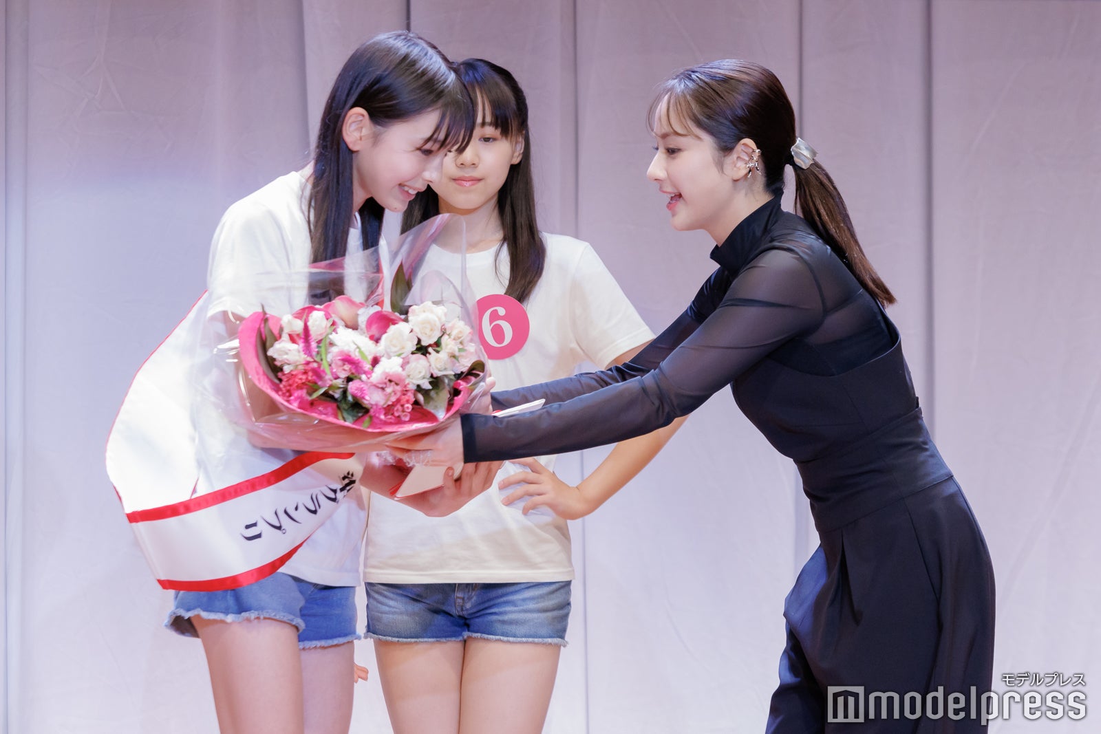 デービス瑛恋、平祐奈（C）モデルプレス