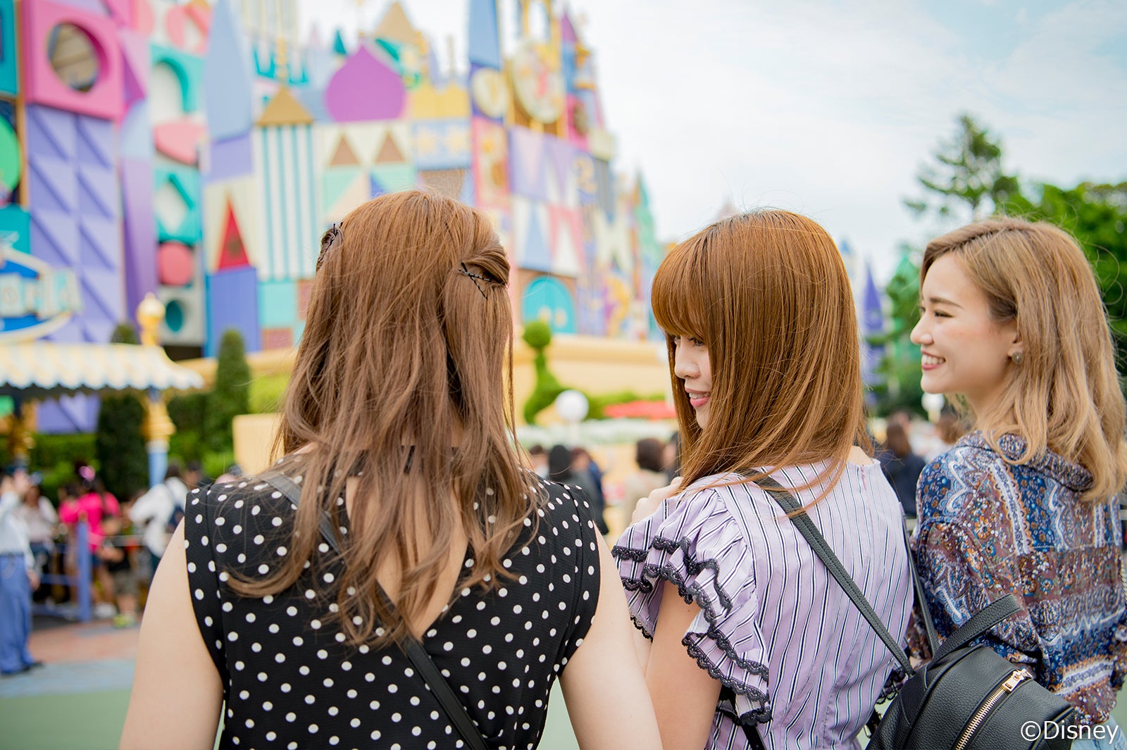 東京ディズニーリゾート R のパレード アトラクションをスマホひとつで楽しむ方法とは モデルプレス