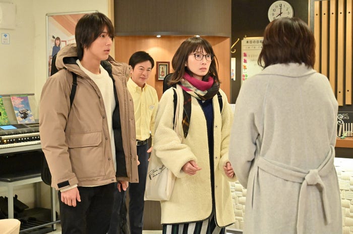 中川大志、波瑠/「G線上のあなたと私」第4話より(C)TBS