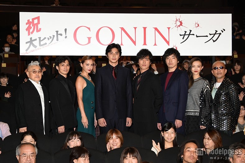 （左から）石井隆監督、安藤政信、土屋アンナ、東出昌大、桐谷健太、柄本佑、福島リラ、竹中直人