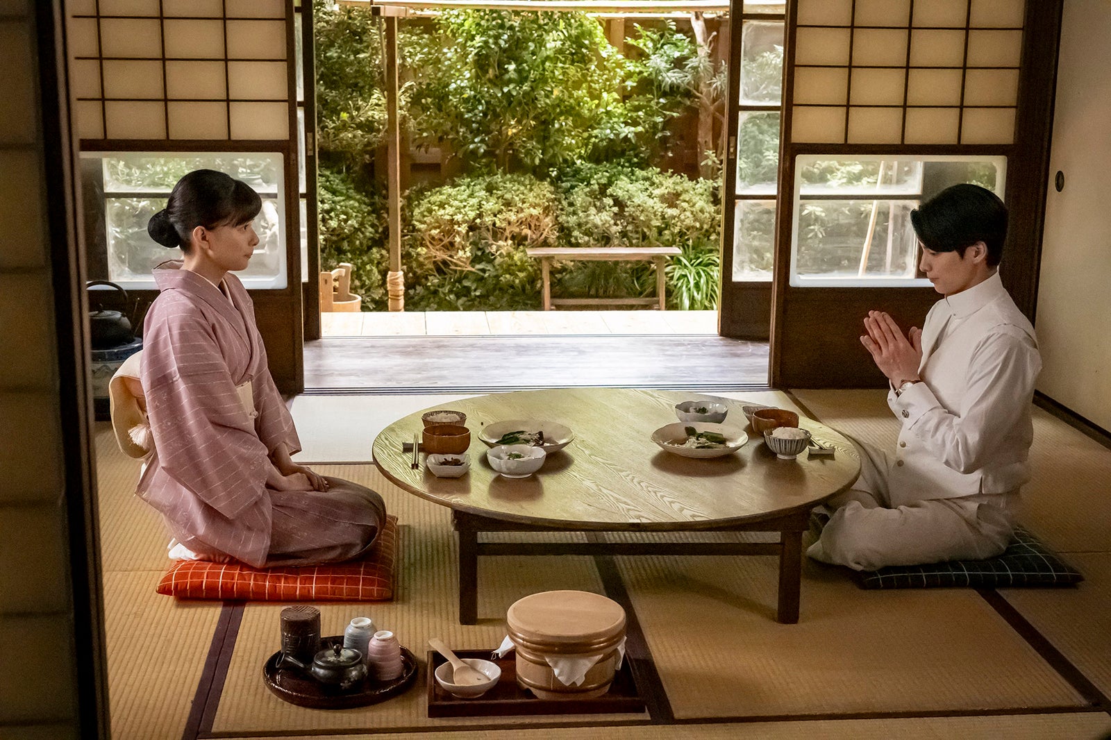 芳根京子、本田響矢「波うららかに、めおと日和」第3話（C）フジテレビ