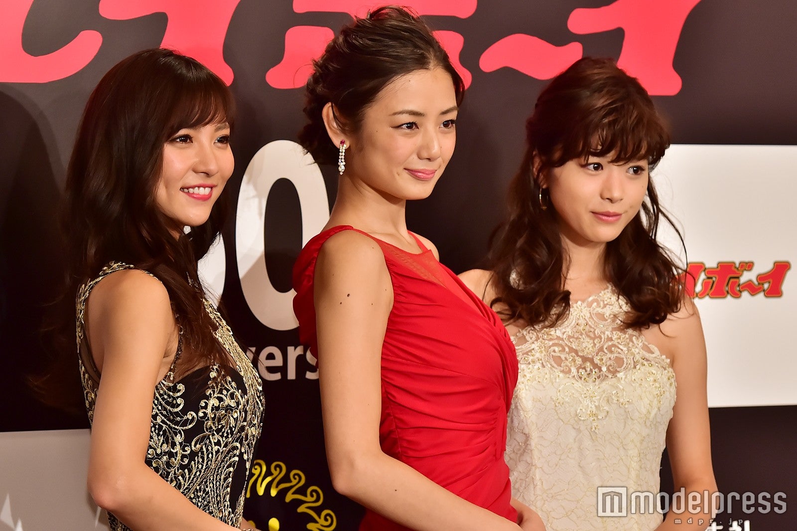 石川恋（左）片山萌美（中）馬場ふみか（右）／（C）モデルプレス