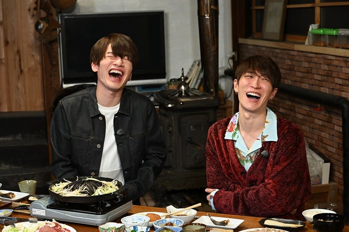 深澤辰哉、渡辺翔太(C)HBC