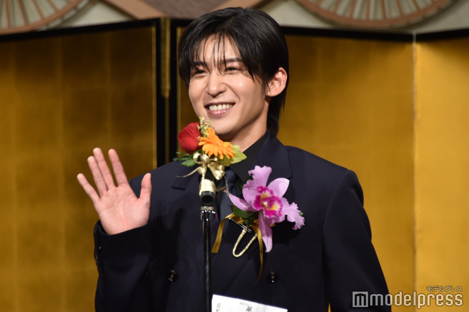 Snow Man目黒蓮「本当に頑張ってよかった」緊張気味にスピーチ「silent」「舞いあがれ！」で新人賞受賞＜第31回 橋田賞＞