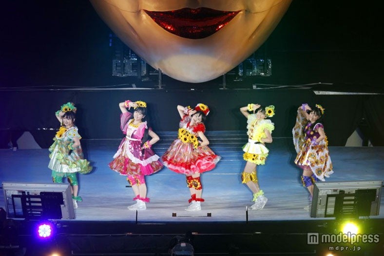 日産スタジアムライブを成功させたももいろクローバーZ（Photo by 上飯坂一+Z）