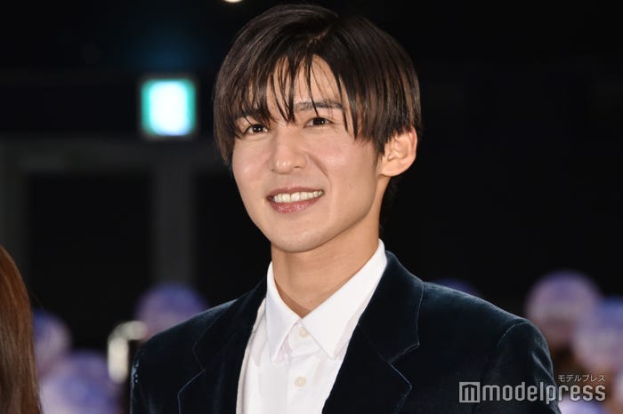 来年はジムに通うことを目標としている目黒蓮(C)モデルプレス