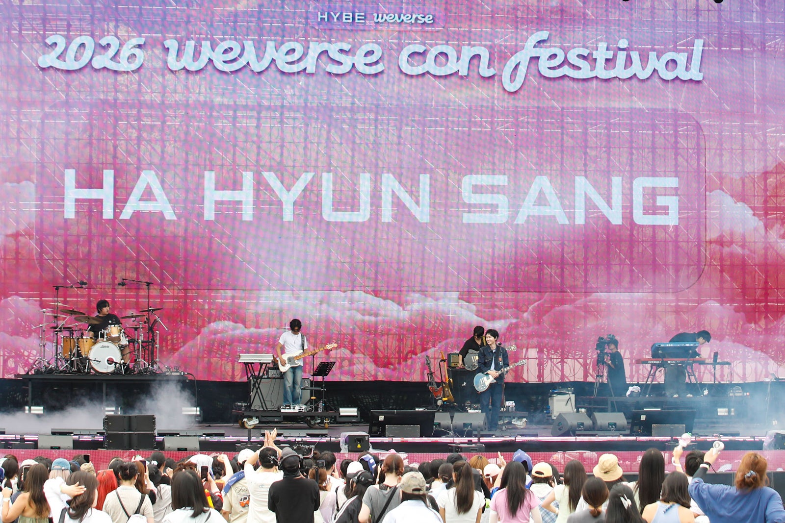 ハ・ヒョンサン「Weverse Park」（C）2026 Weverse Con Festival