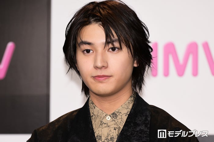 荒木飛羽、身体絞って仕上げた10代ラストカレンダーに満足「大人っぽく」20歳でやりたいことは？