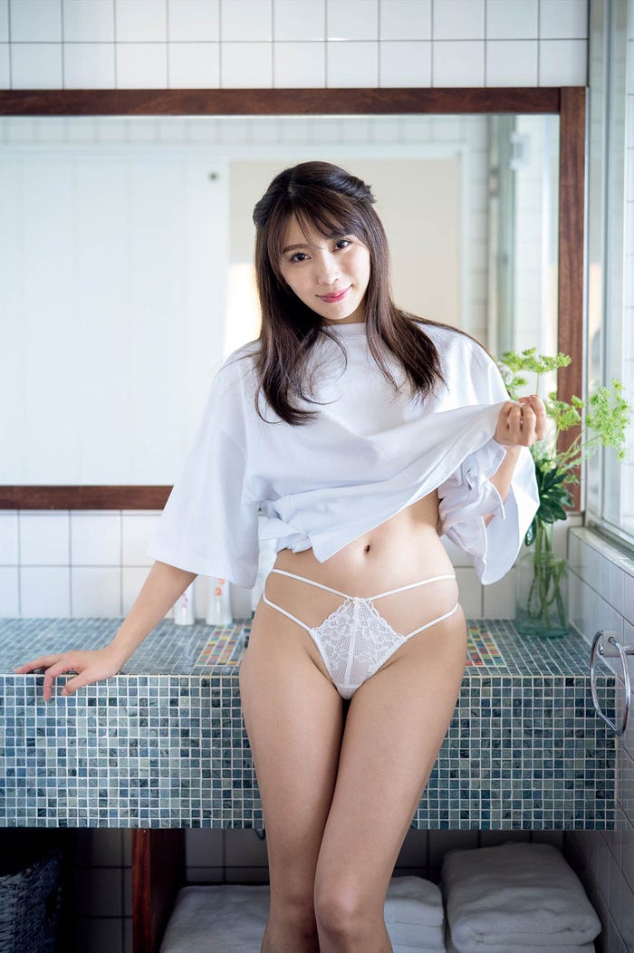 森咲智美 写真集『Utopia』/撮影:矢西誠二(ワニブックス刊)