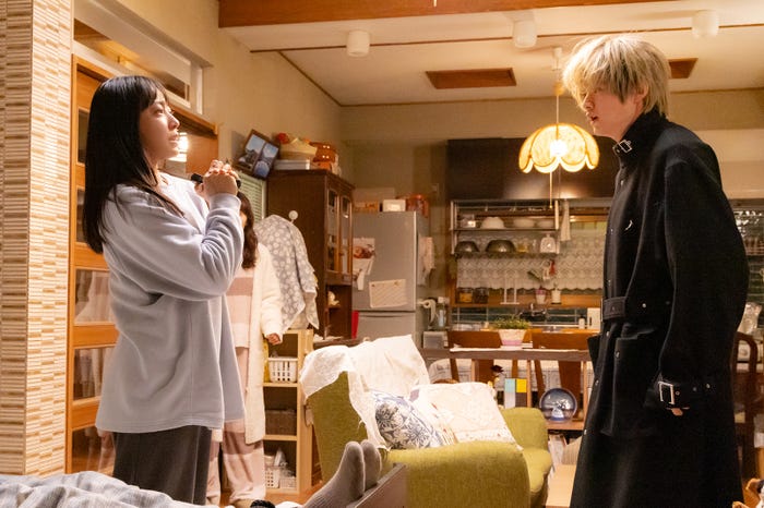 菅野美穂、鈴鹿央士「ゆりあ先生の赤い糸」最終話より(C)テレビ朝日