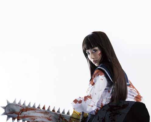 内田理央、“ふんどしセーラー服”で血まみれに 人気漫画実写化で映画初主演