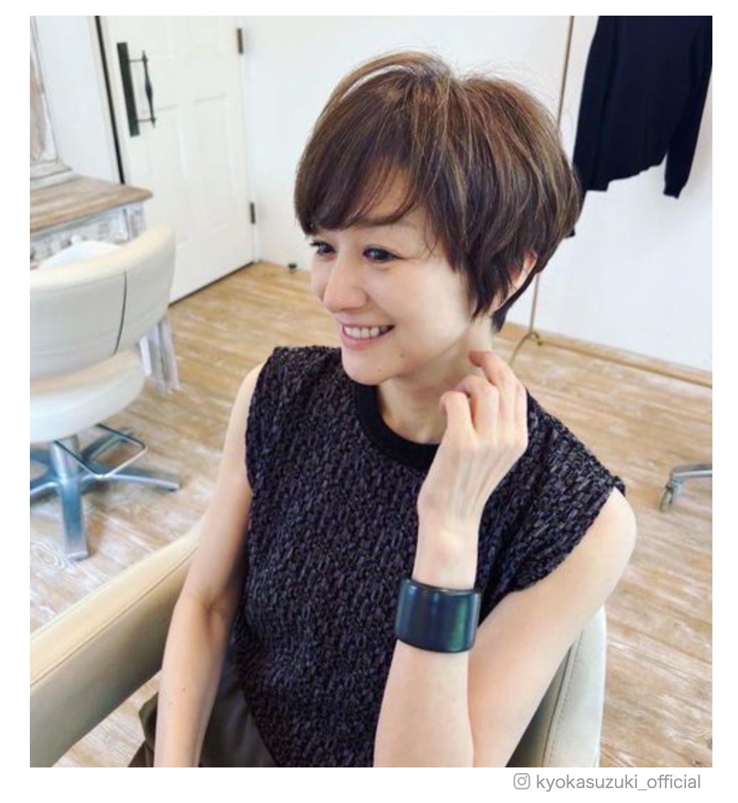 画像4 7 休養中の鈴木京香“人生初”ショートヘアに 2ヶ月ぶりの近影に反響 モデルプレス