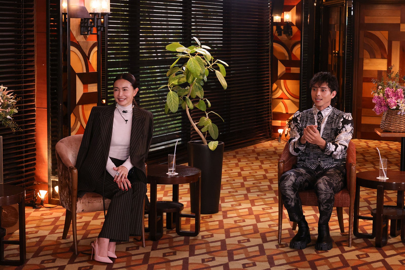 長谷川京子、満島真之介（C）カンテレ