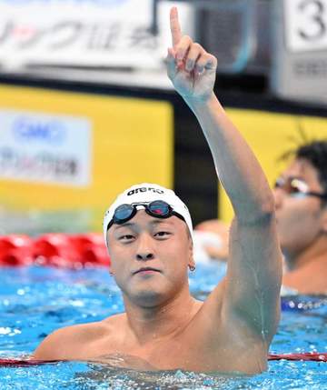 競泳 ヘルニア歩行困難で緊急手術…わずか4カ月で日本一 50平泳ぎV谷口卓「奇跡」