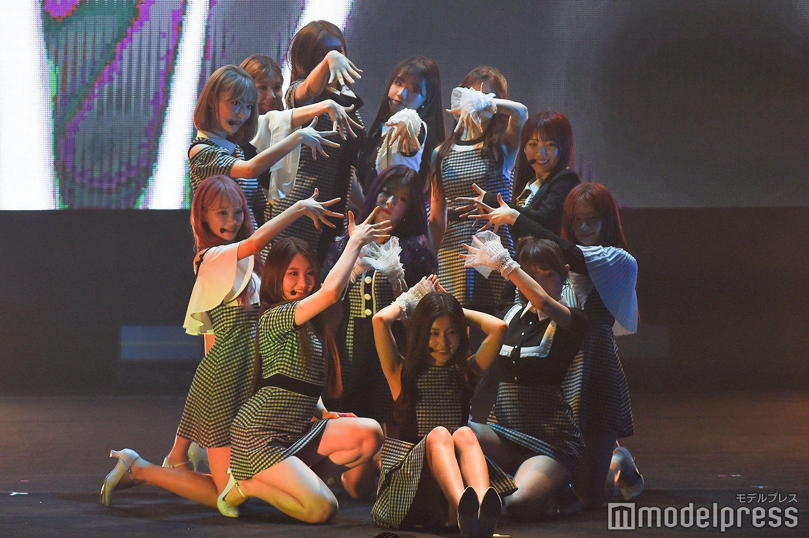 IZ*ONE （C）モデルプレス