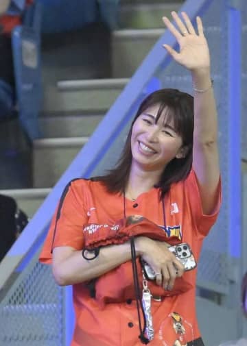 「3人とも美人すぎる」女子バレーけん引の長身美女3人の最新姿に騒然「びっくりするぐらい変わらない」「平均身長187くらい？」