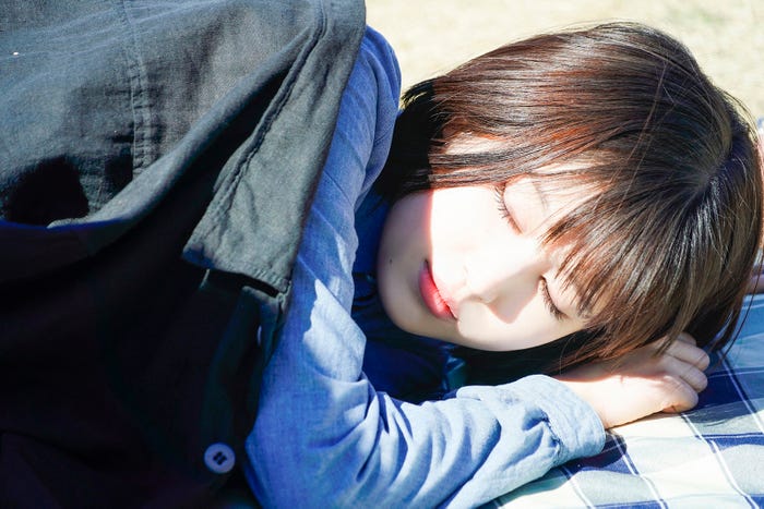 福本莉子(C)2022「今夜、世界からこの恋が消えても」製作委員会