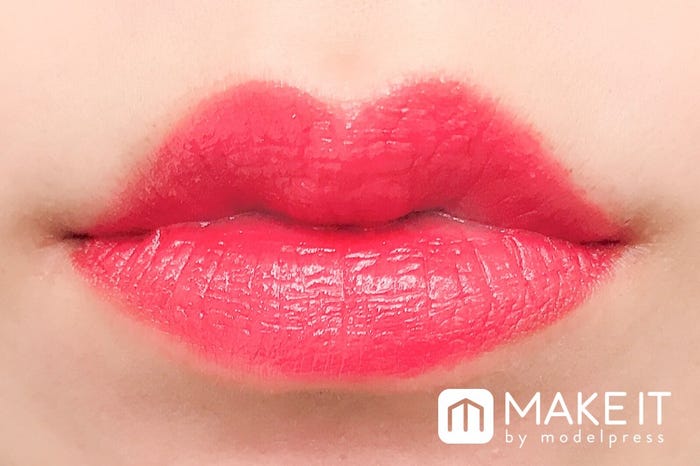 ヴィセ アヴァン/リップスティック001 THE RED+016 MILK (C)メイクイット