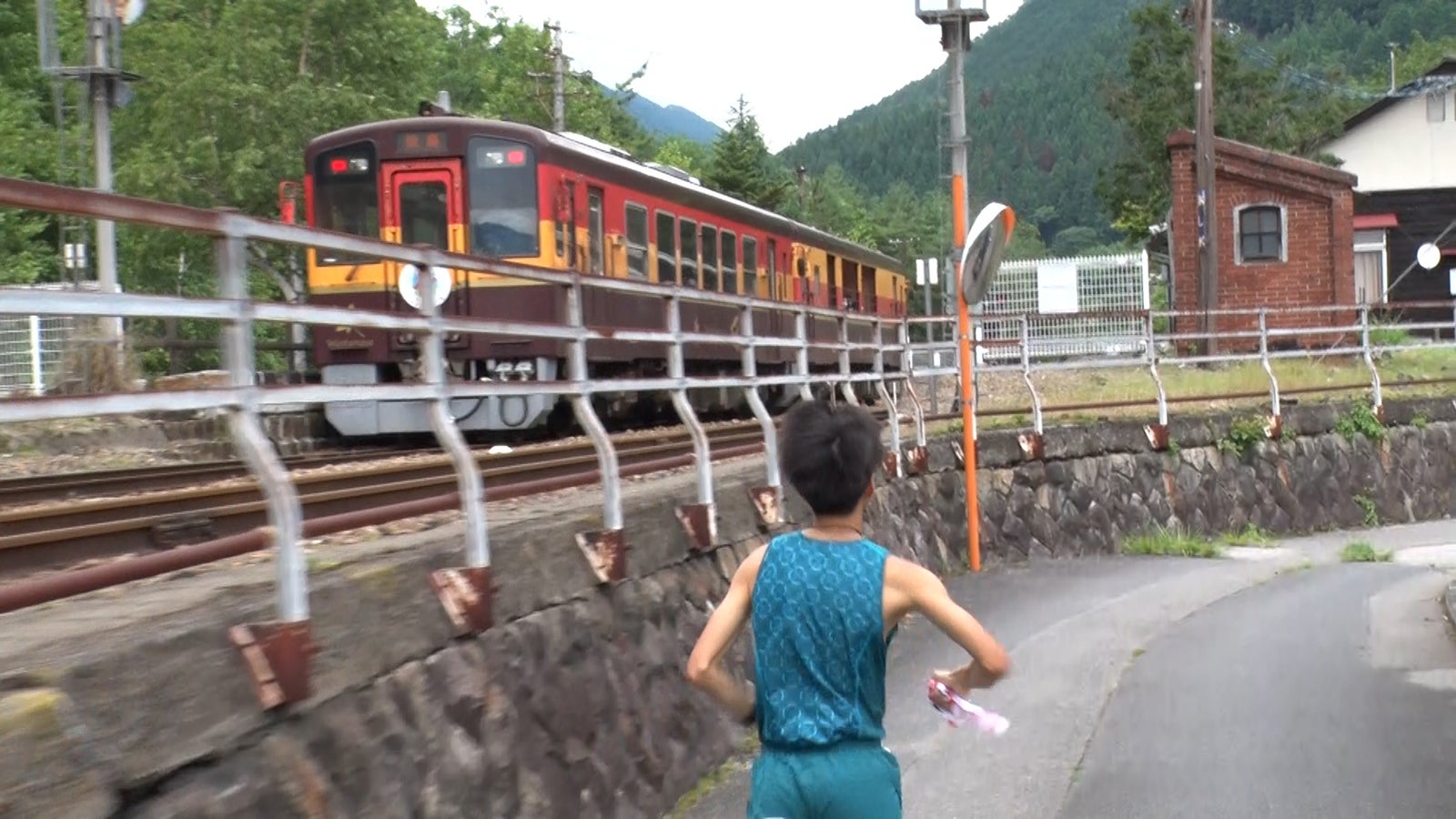 リレー対決（C）日本テレビ