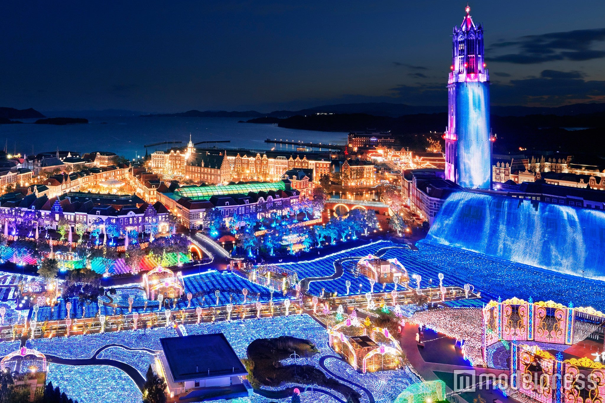 「光の王国」（C）ハウステンボス／J-17078