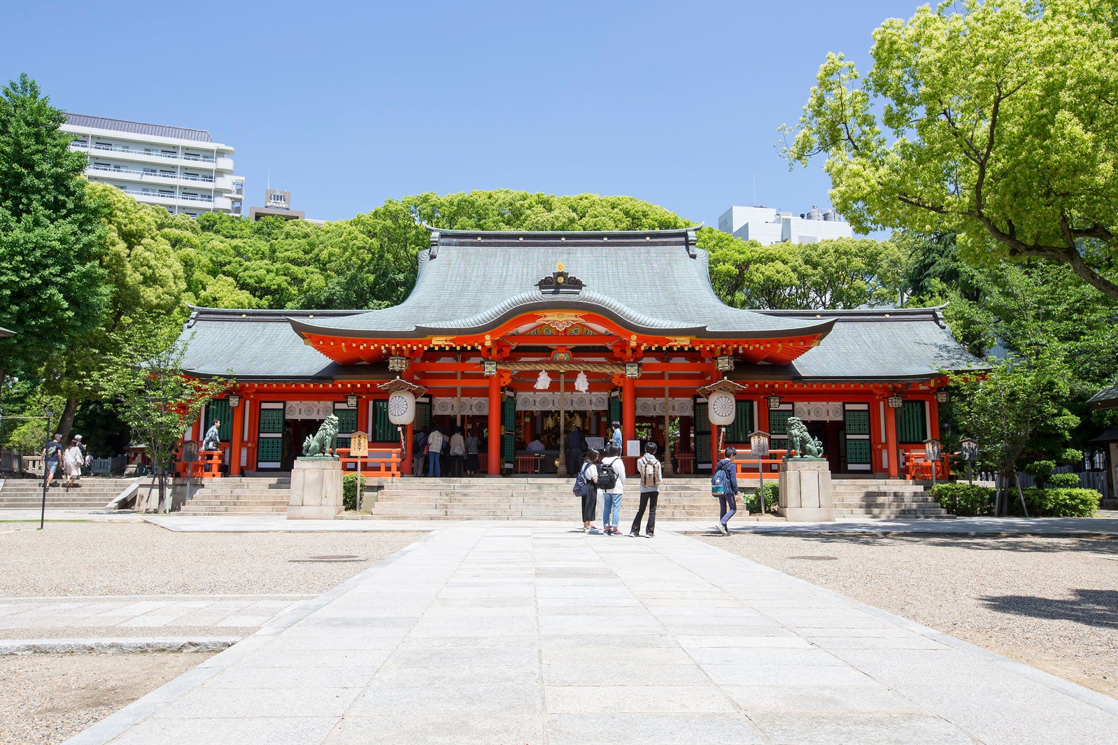 拝殿（提供写真）