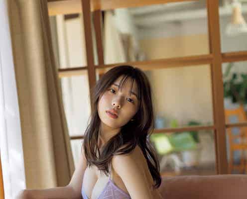 菊地姫奈、豊満バスト溢れる 水着&ランジェリー姿披露