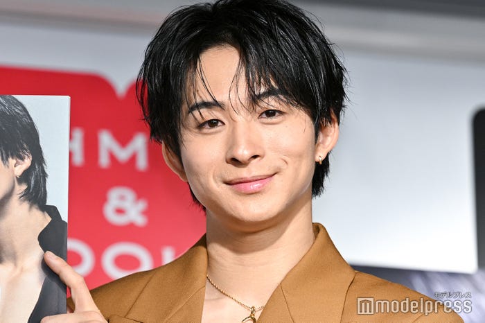 澤本夏輝(C)モデルプレス
