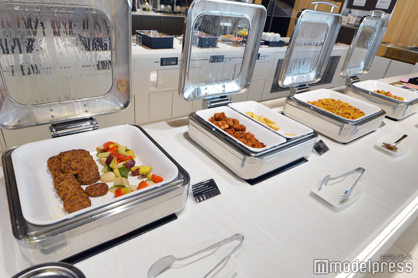 ANA LOUNGE（C）モデルプレス