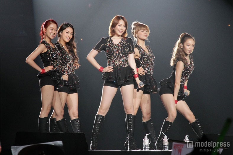 KARA、ショーパンで迫力LIVE！K-POP大型フェスに2PM・CNBLUEら集結
