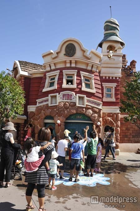 トゥーンタウンの花火工場付近（TDL）／（C）Disney