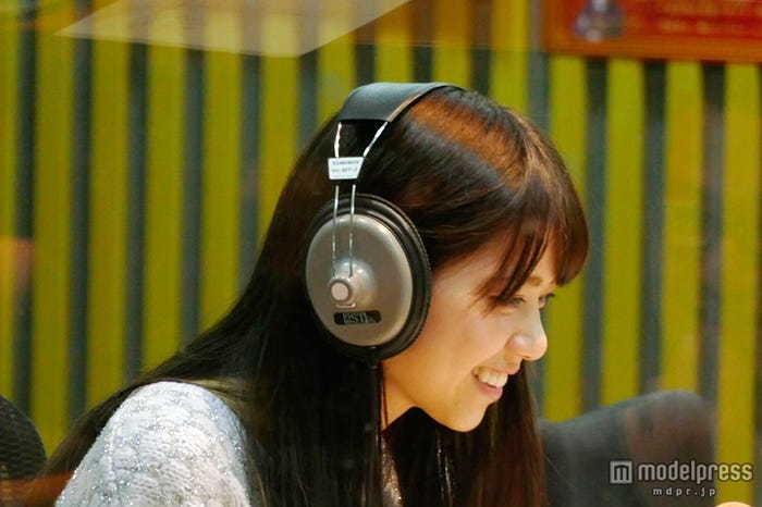 笑顔を浮かべる西野七瀬