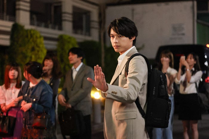 松村北斗「西園寺さんは家事をしない」第1話より(C)TBS