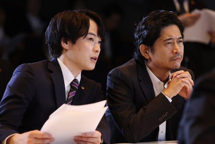 柾木玲弥、萩原聖人「ひと夏の共犯者」第1話(C)「ひと夏の共犯者」製作委員会